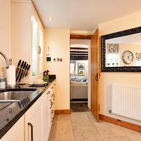 4 Bedroom Country For Ideal Getaway * Kirkby Lonsdale