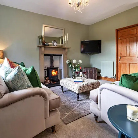4 Bedroom Country For Ideal Getaway Kirkby Lonsdale