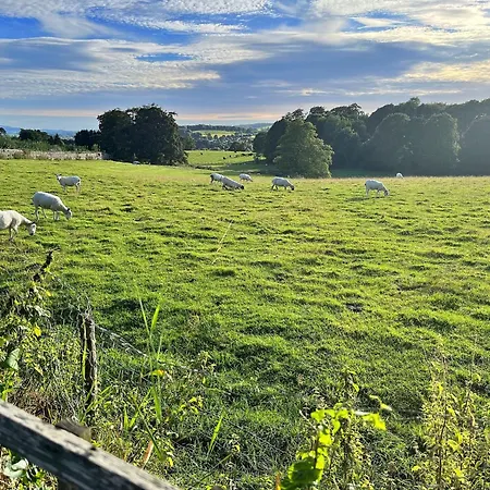 4 Bedroom Country For Ideal Getaway