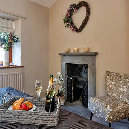 Semesterbostad 4 Bedroom Country For Ideal Getaway *